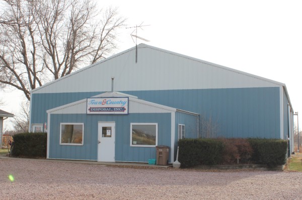 Exterior of Town and Country Disposal, Inc. in East Rock Rapids.